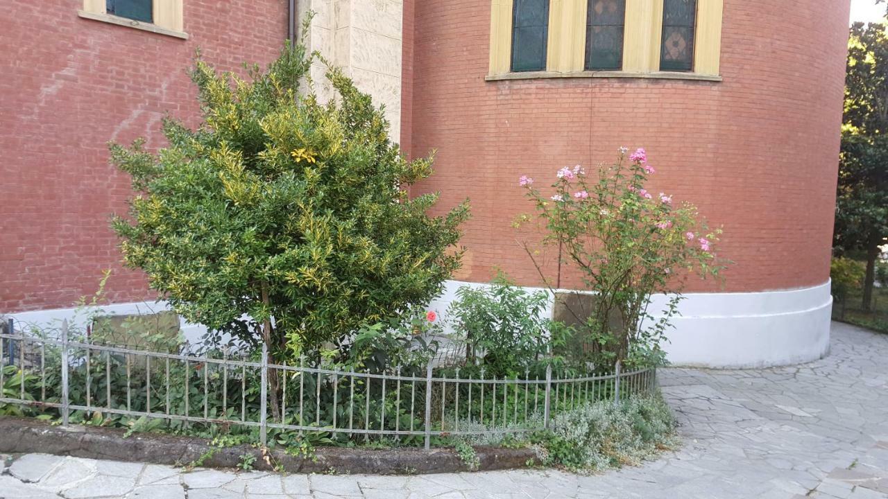 Location Turistic Monolocale Nel Parco Del Santuario Asti Exterior foto